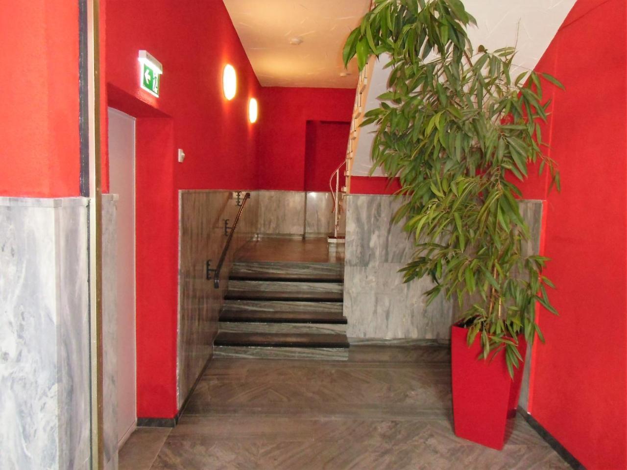 Ricks City Hotel Трир Экстерьер фото